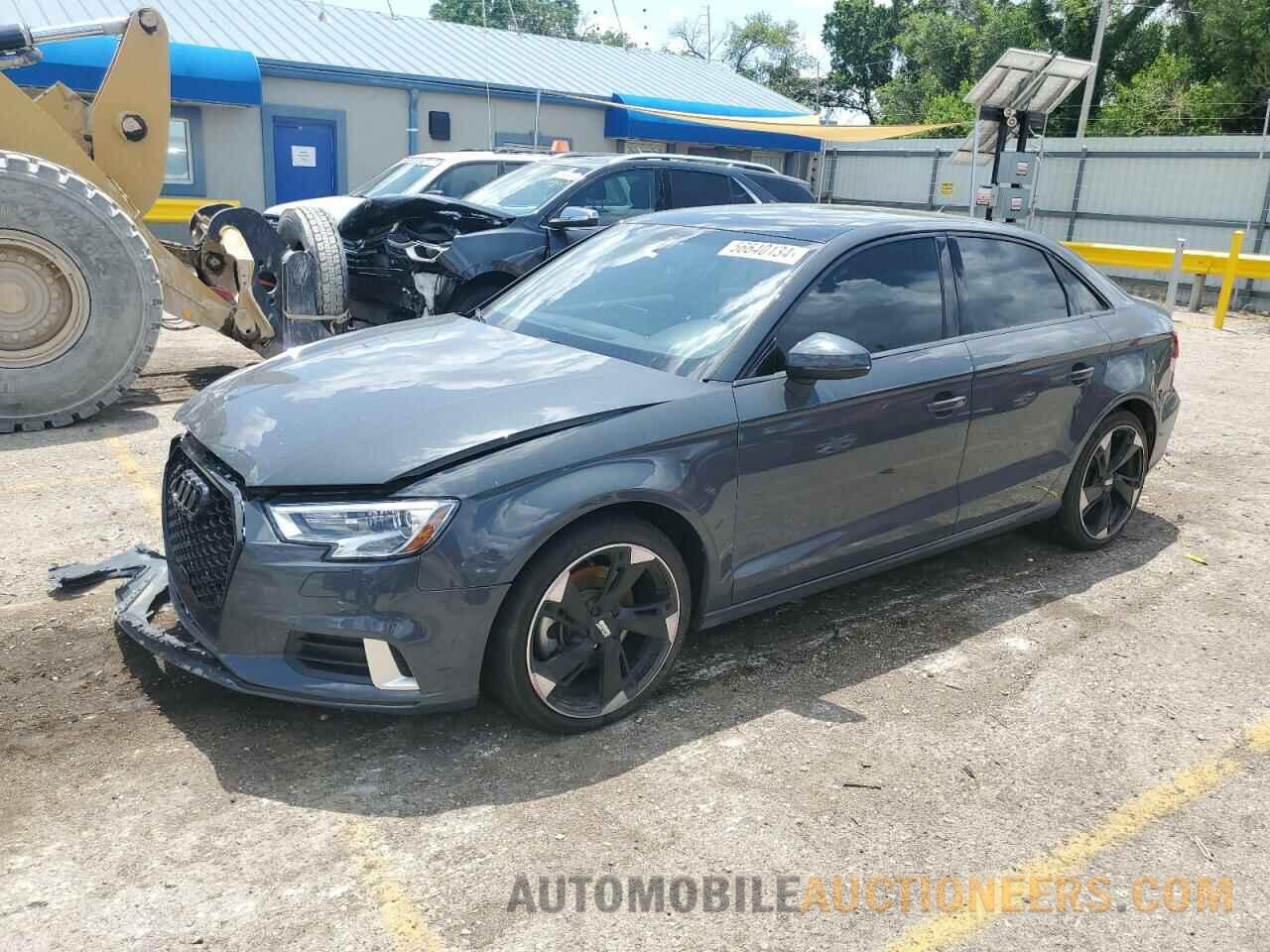 WAUAUGFF5H1028022 AUDI A3 2017