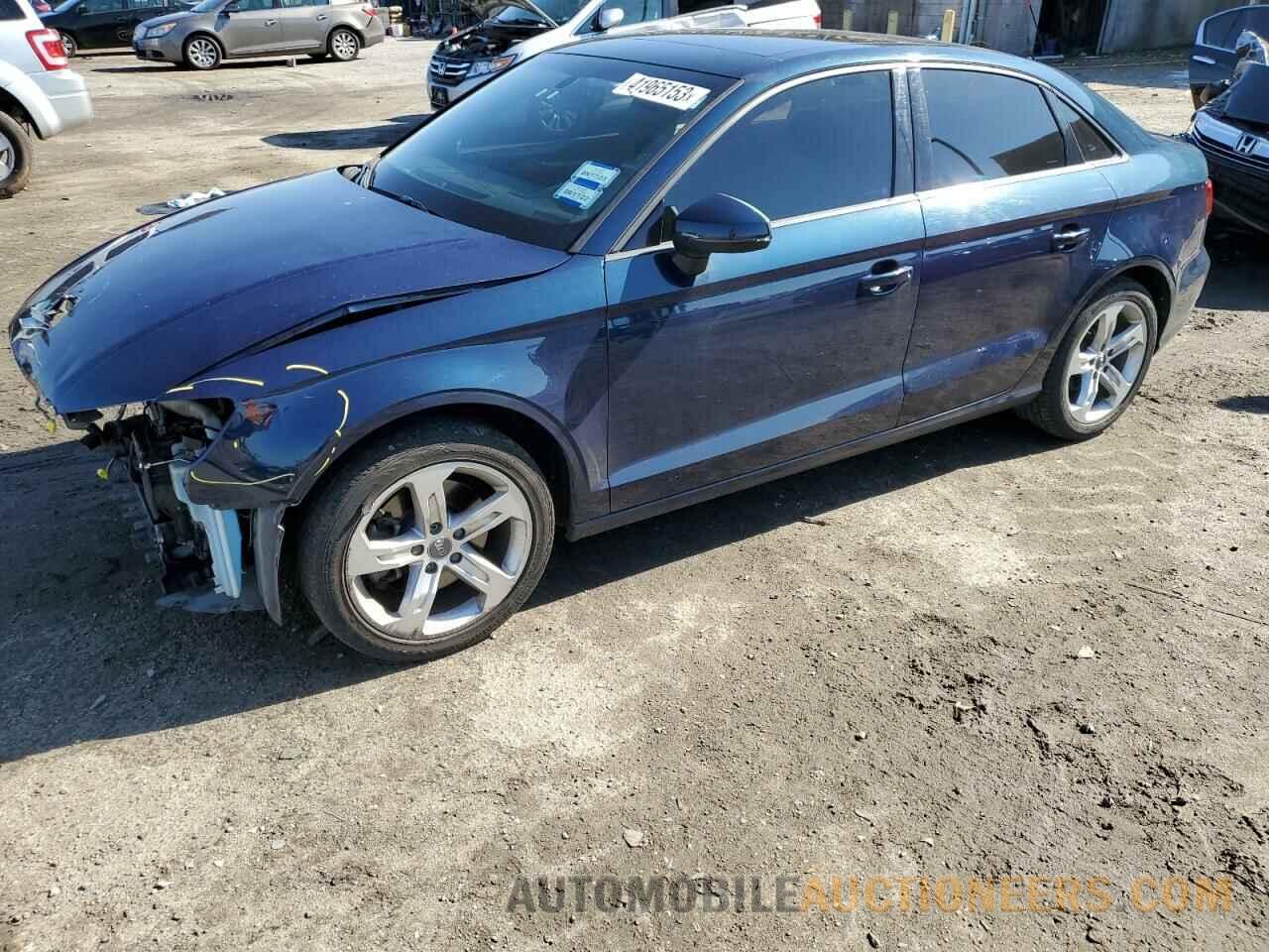 WAUAUGFF5H1070562 AUDI A3 2017