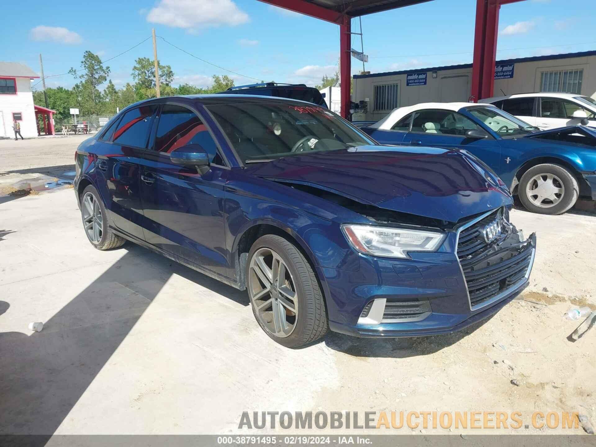 WAUAUGFF5H1079844 AUDI A3 2017