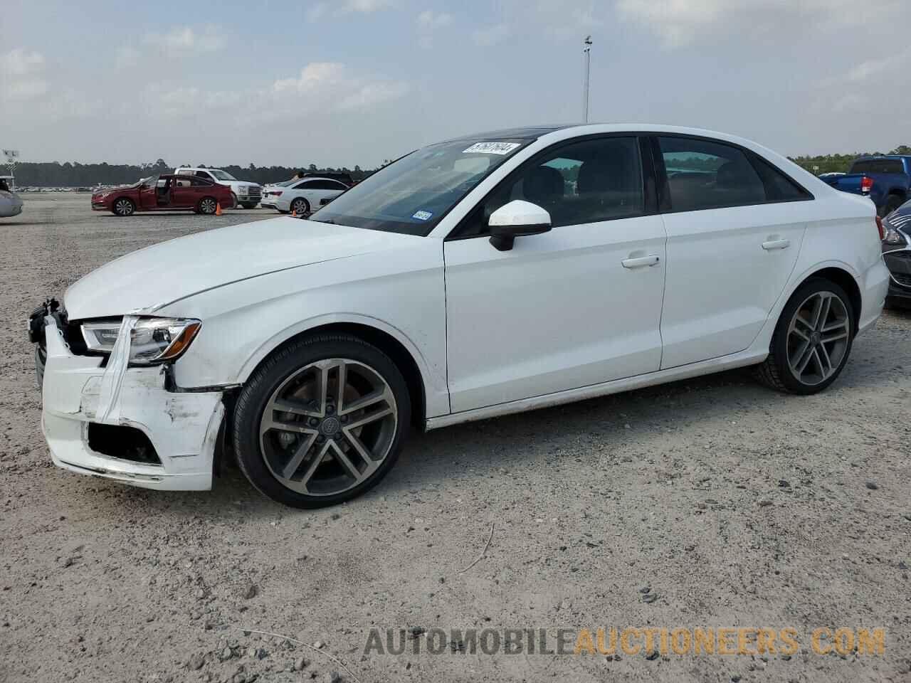 WAUAUGFF5J1018824 AUDI A3 2018