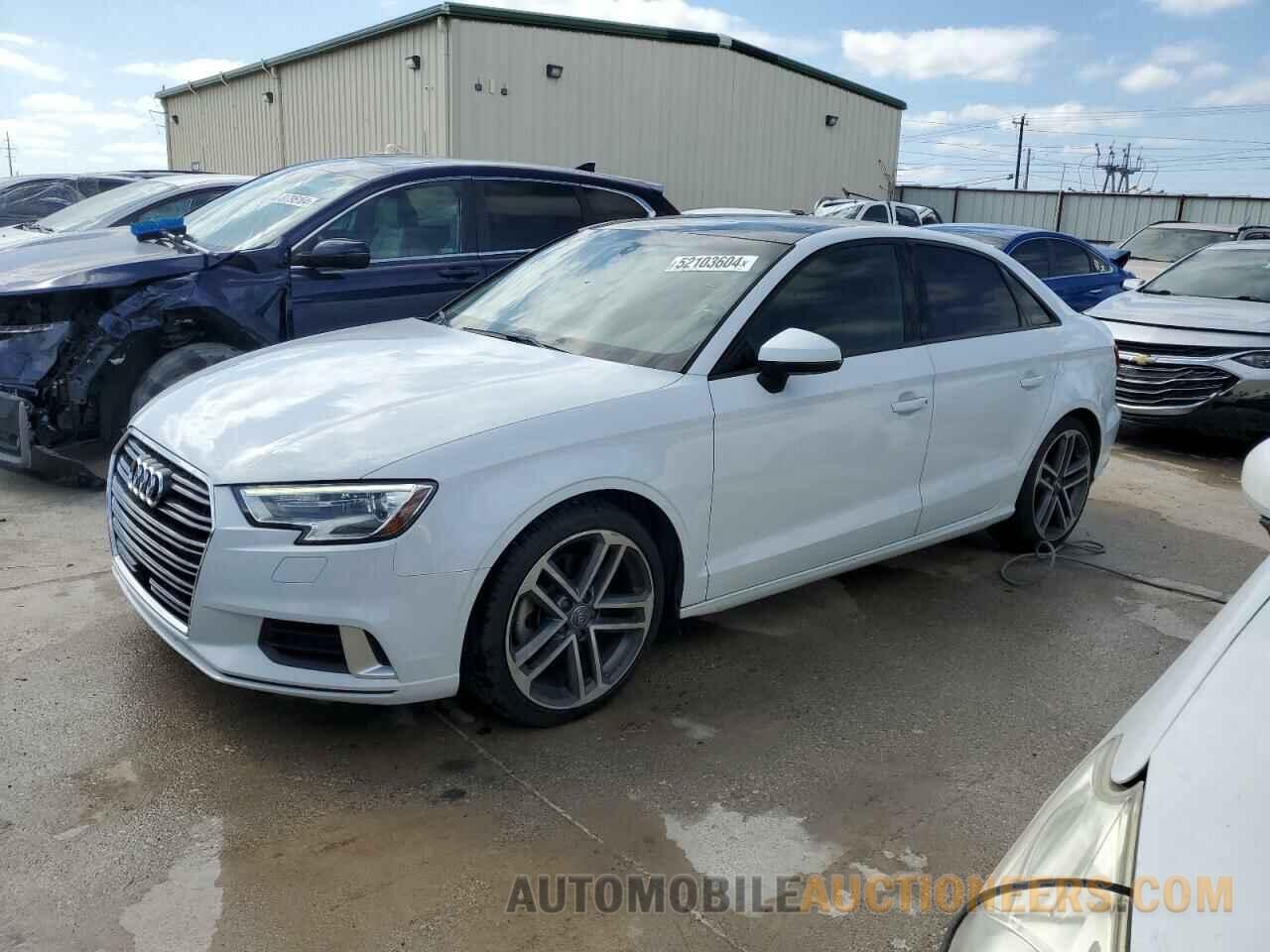 WAUAUGFF6H1034864 AUDI A3 2017