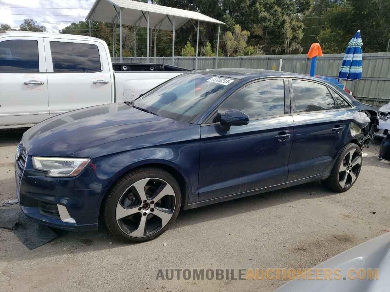 WAUAUGFF6H1048733 AUDI A3 2017