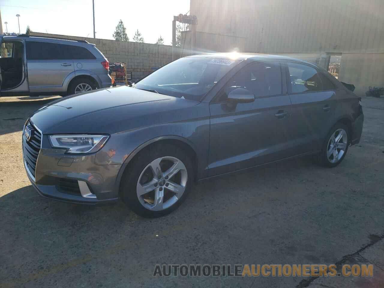 WAUAUGFF6J1023160 AUDI A3 2018