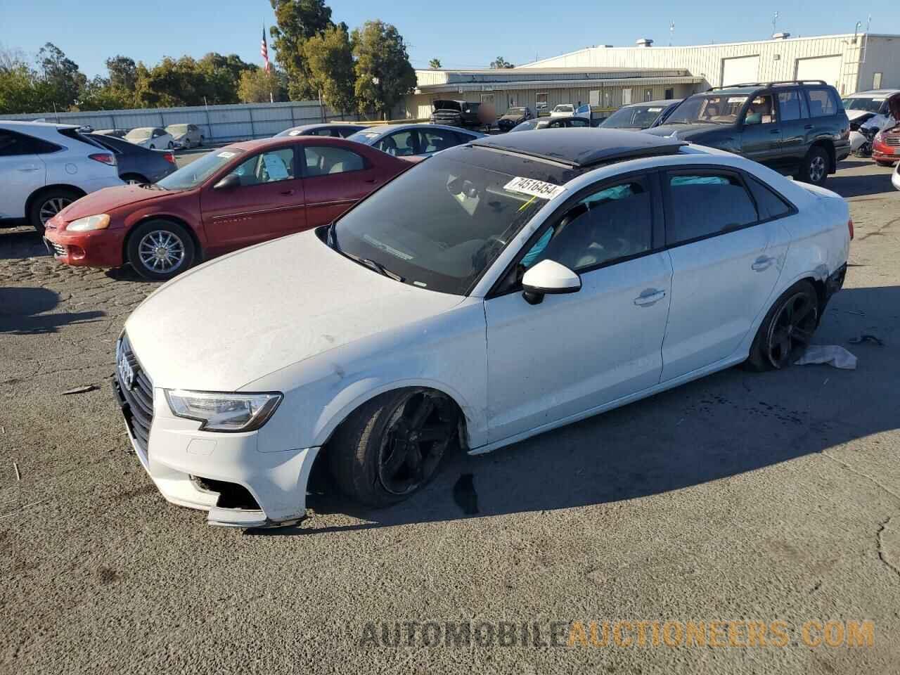 WAUAUGFF6J1026608 AUDI A3 2018