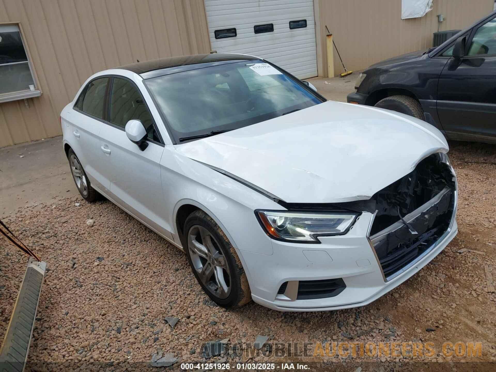 WAUAUGFF6J1092575 AUDI A3 2018