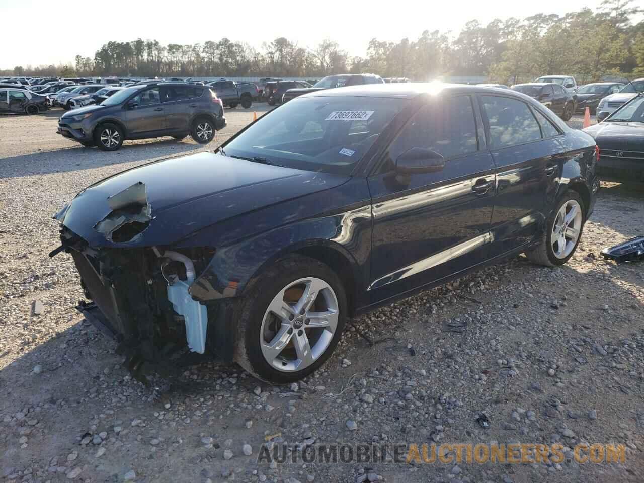 WAUAUGFF7H1026966 AUDI A3 2017