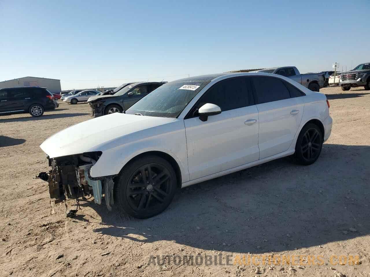 WAUAUGFF7J1017173 AUDI A3 2018