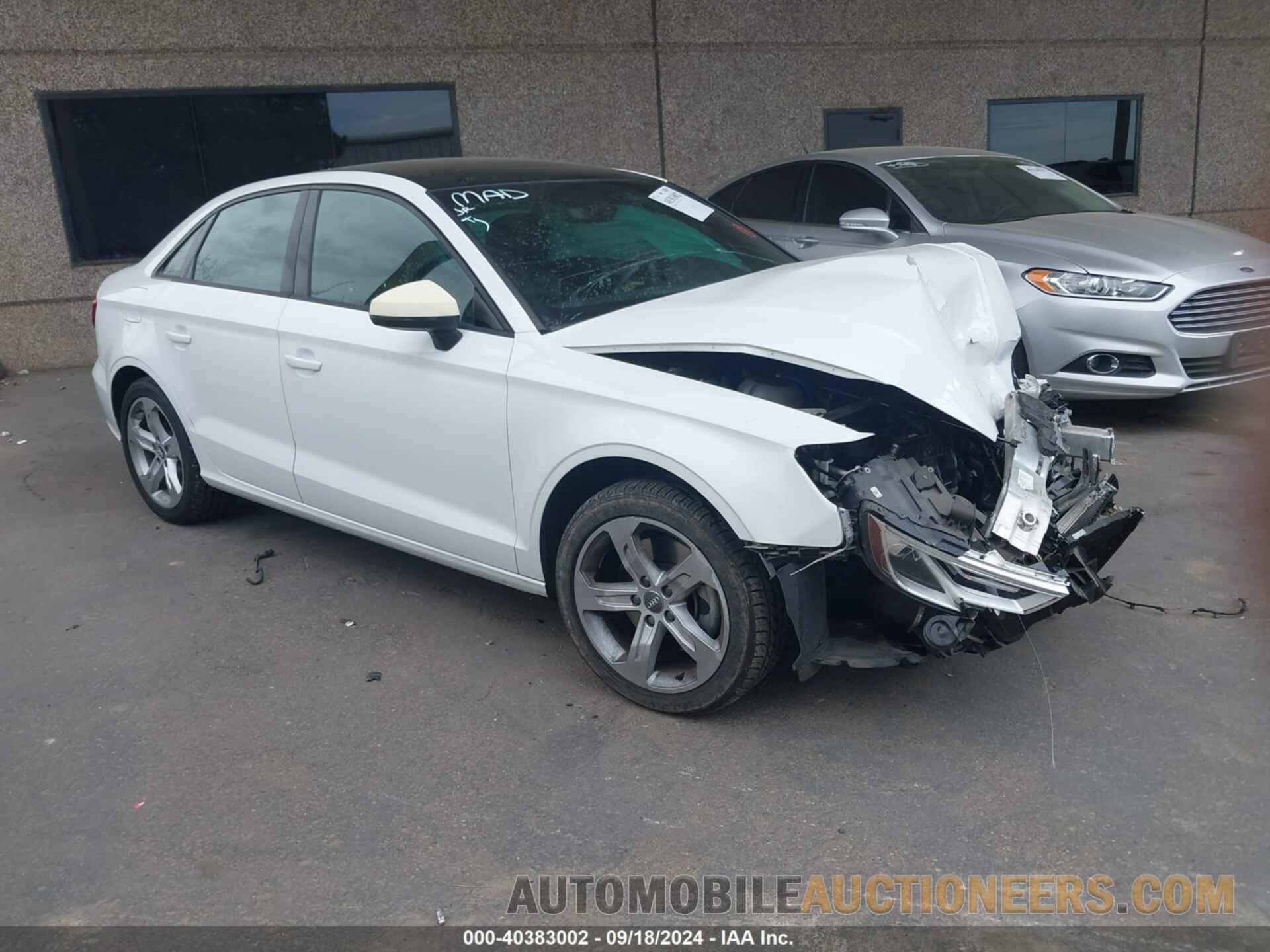 WAUAUGFF7J1045782 AUDI A3 2018