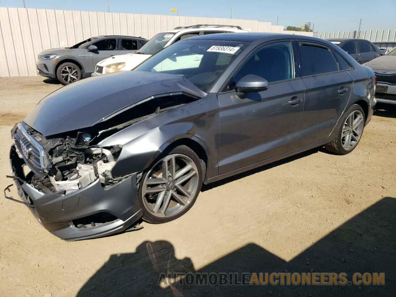 WAUAUGFF7J1070357 AUDI A3 2018