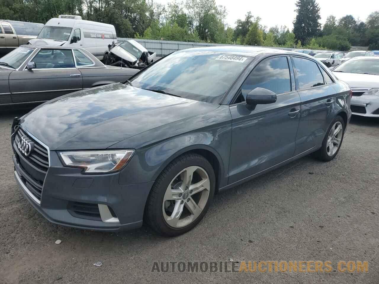 WAUAUGFF8H1031738 AUDI A3 2017