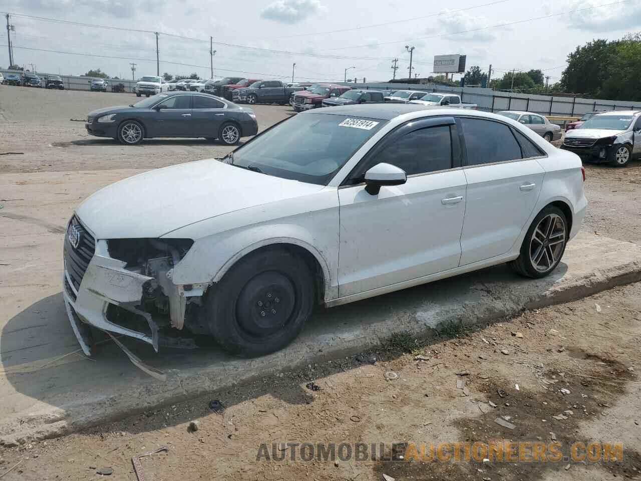 WAUAUGFF8H1036096 AUDI A3 2017