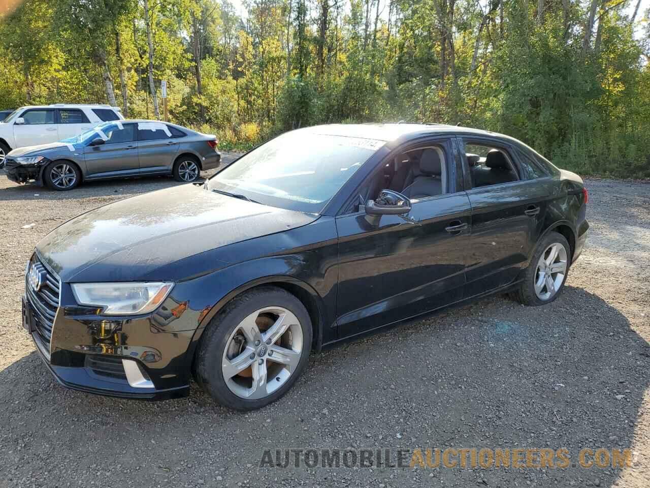 WAUAUGFF8H1041900 AUDI A3 2017