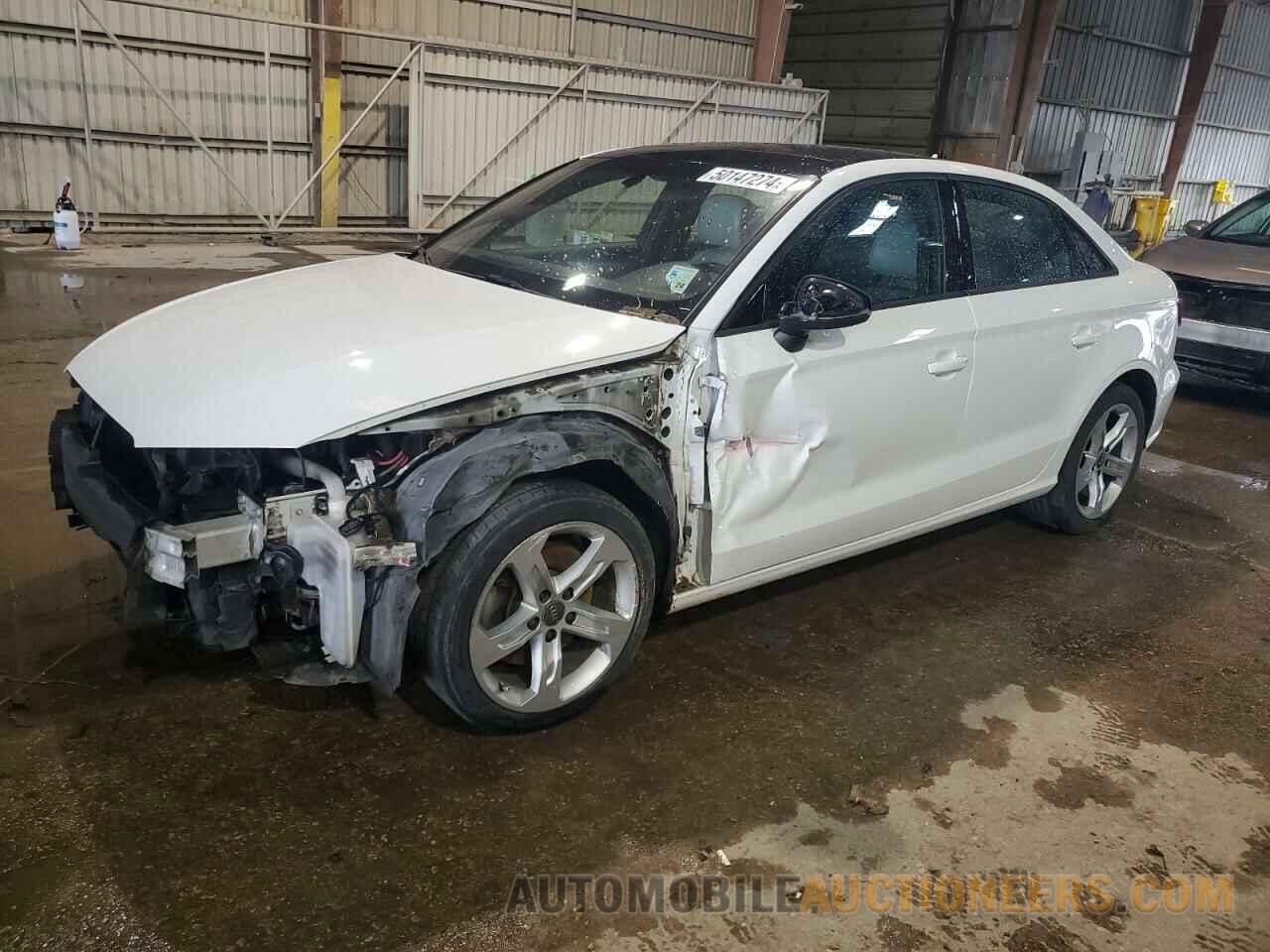 WAUAUGFF8H1052699 AUDI A3 2017