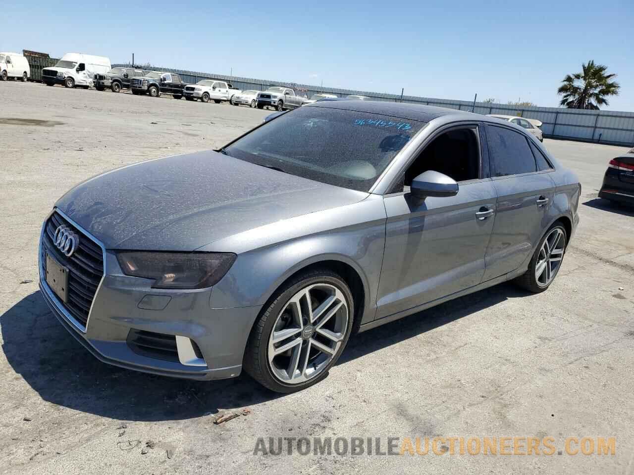 WAUAUGFF8H1054503 AUDI A3 2017