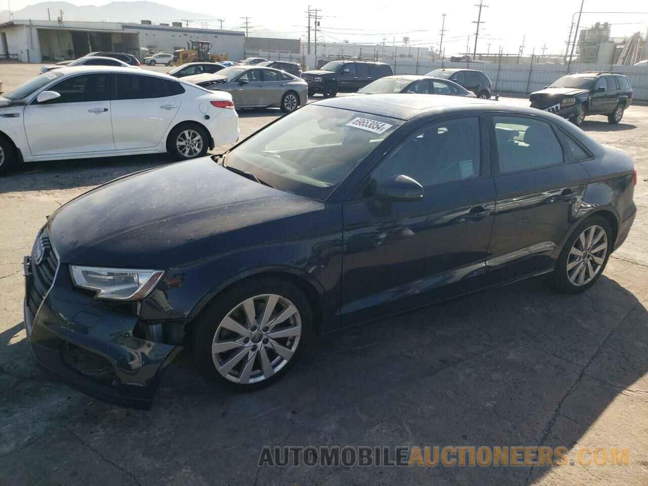 WAUAUGFF8H1056462 AUDI A3 2017