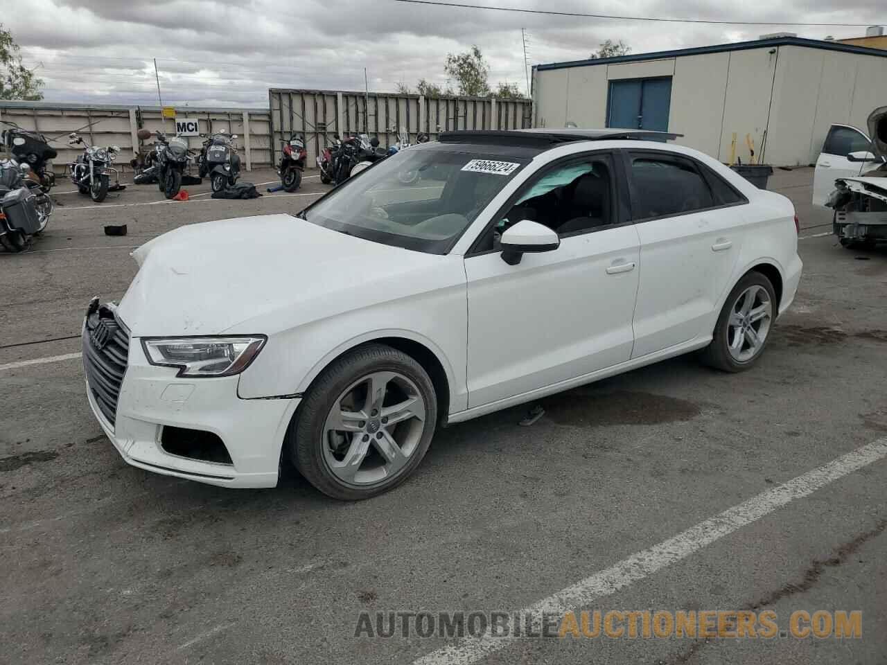 WAUAUGFF8J1042468 AUDI A3 2018