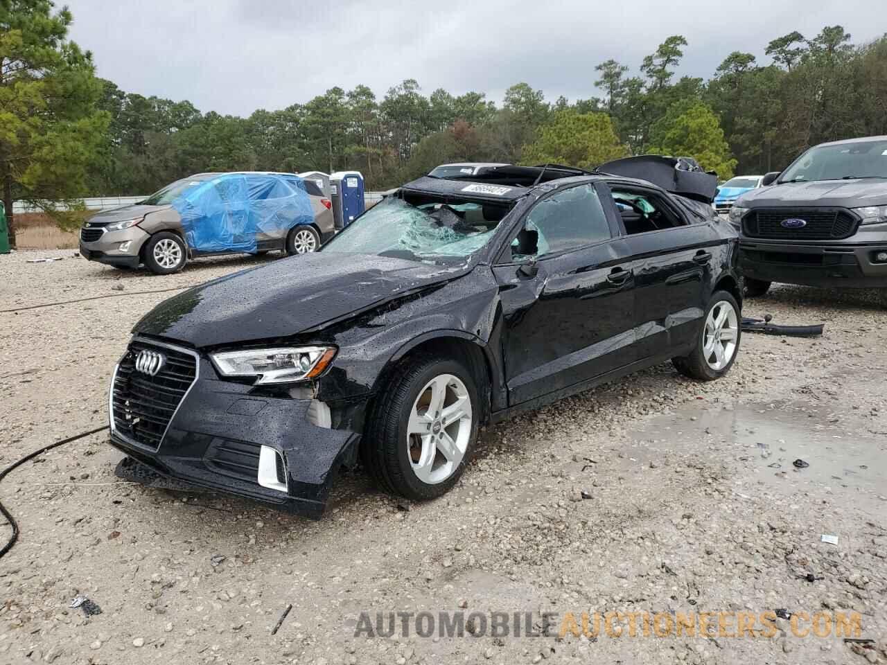 WAUAUGFF8J1083098 AUDI A3 2018