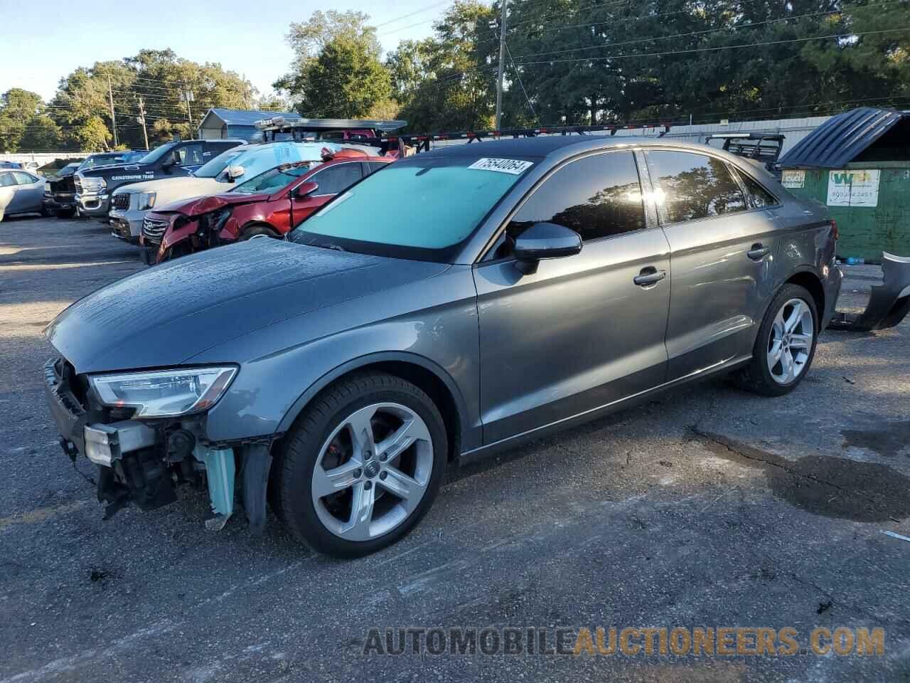 WAUAUGFF9H1070015 AUDI A3 2017