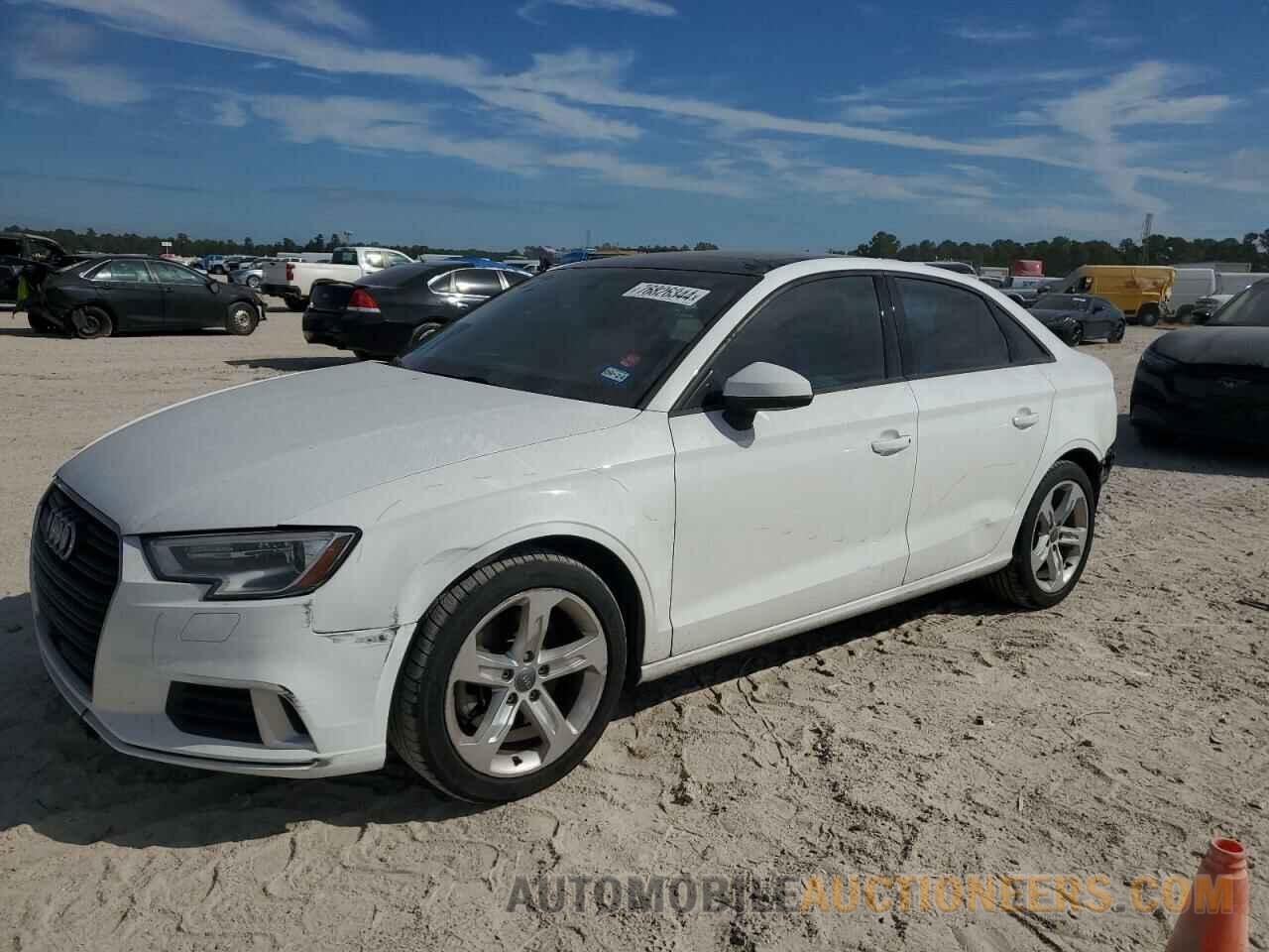 WAUAUGFFXH1036553 AUDI A3 2017