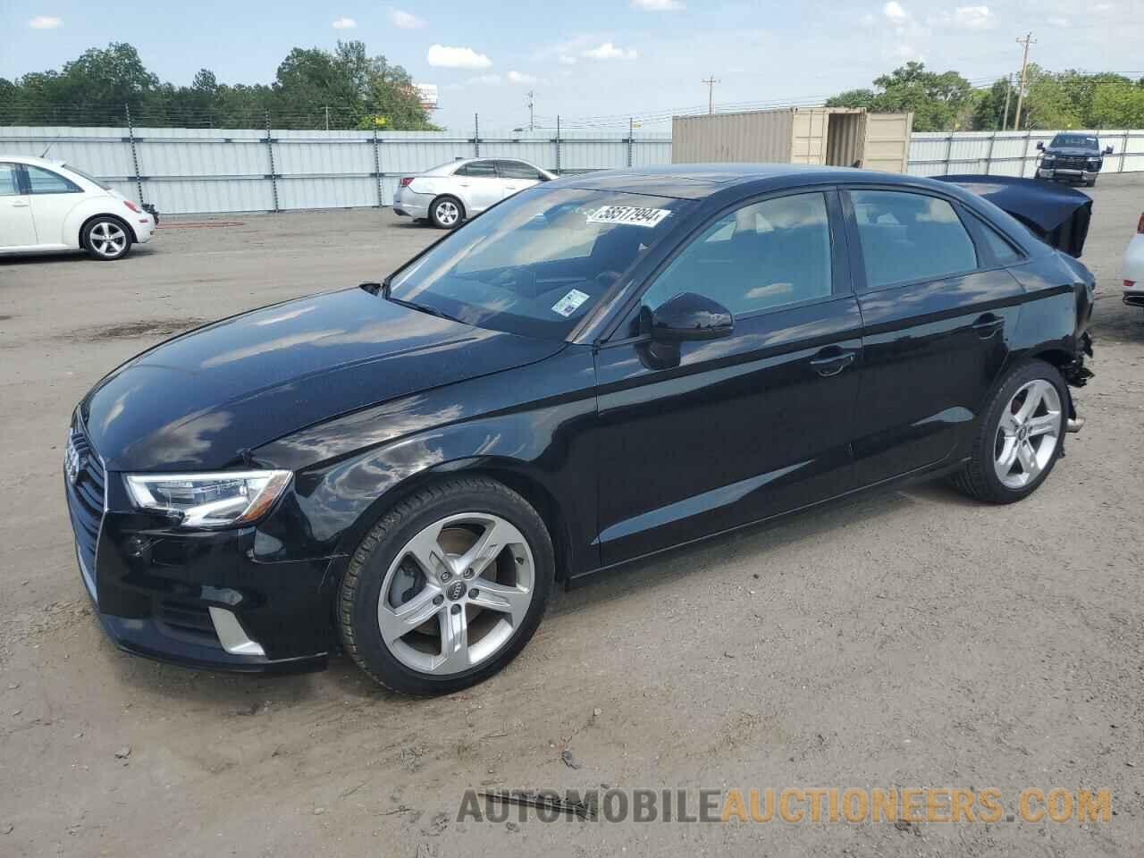 WAUAUGFFXH1049030 AUDI A3 2017