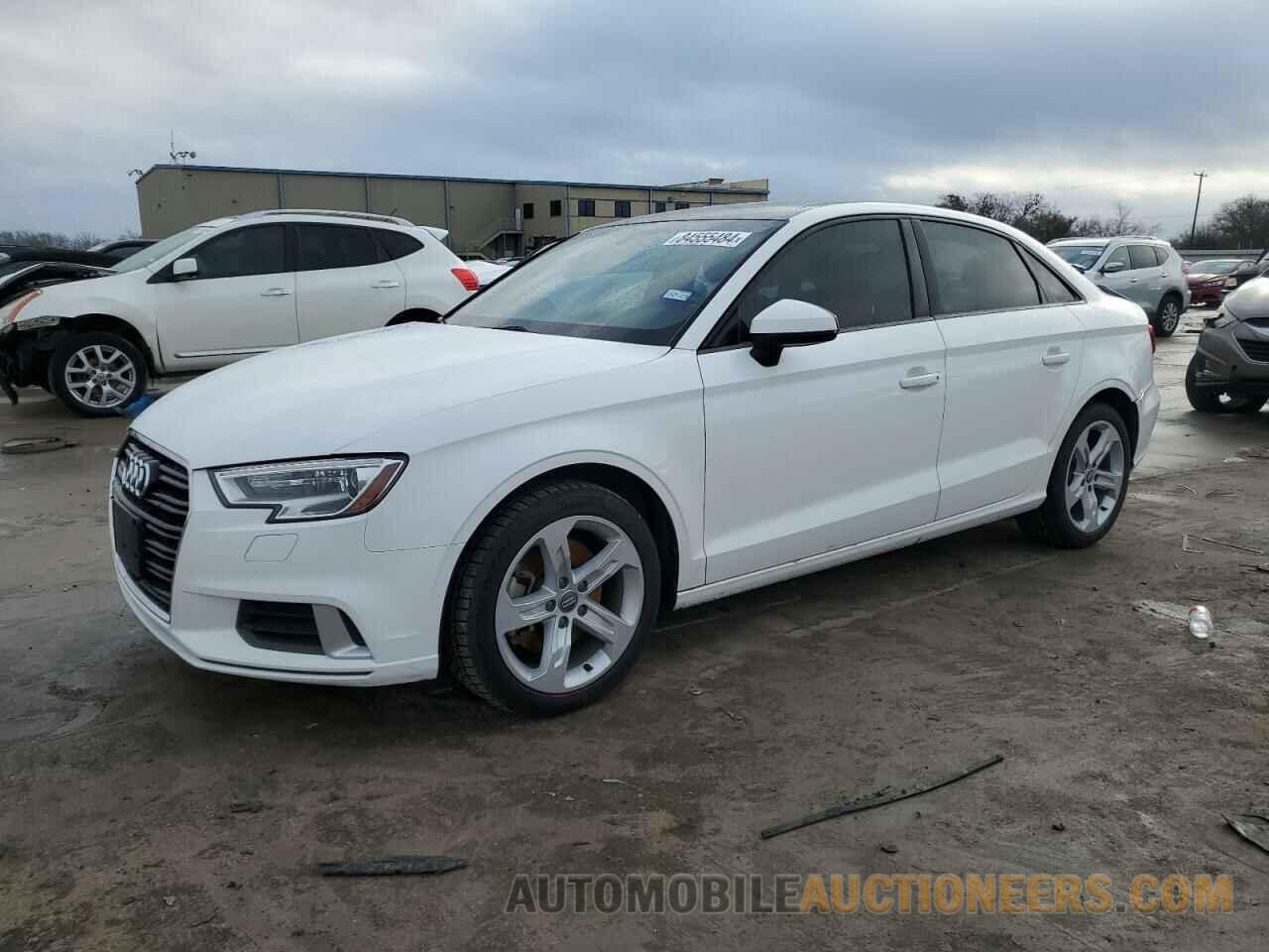 WAUAUGFFXJ1053584 AUDI A3 2018