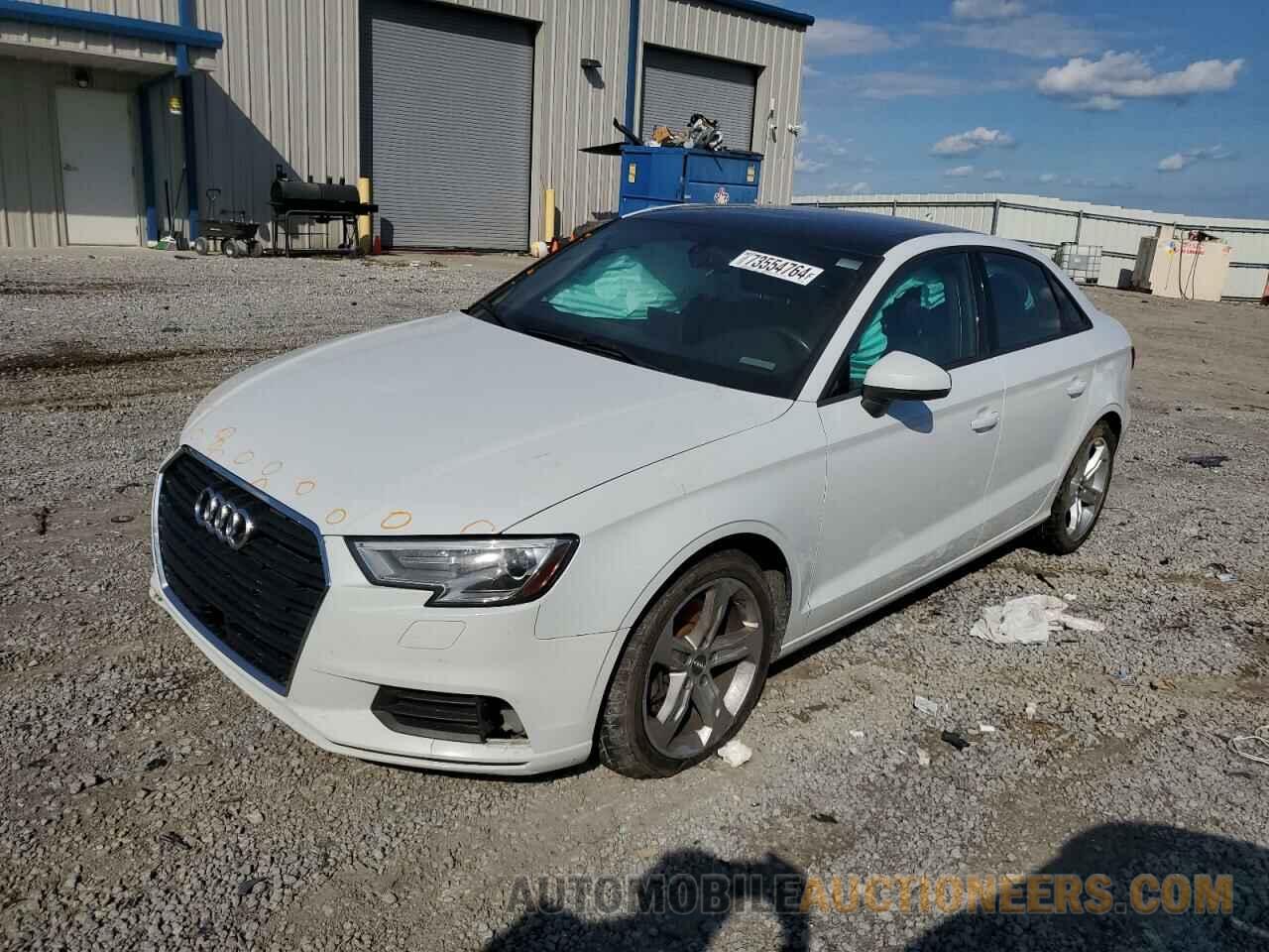 WAUAUHFF1J1019202 AUDI A3 2018