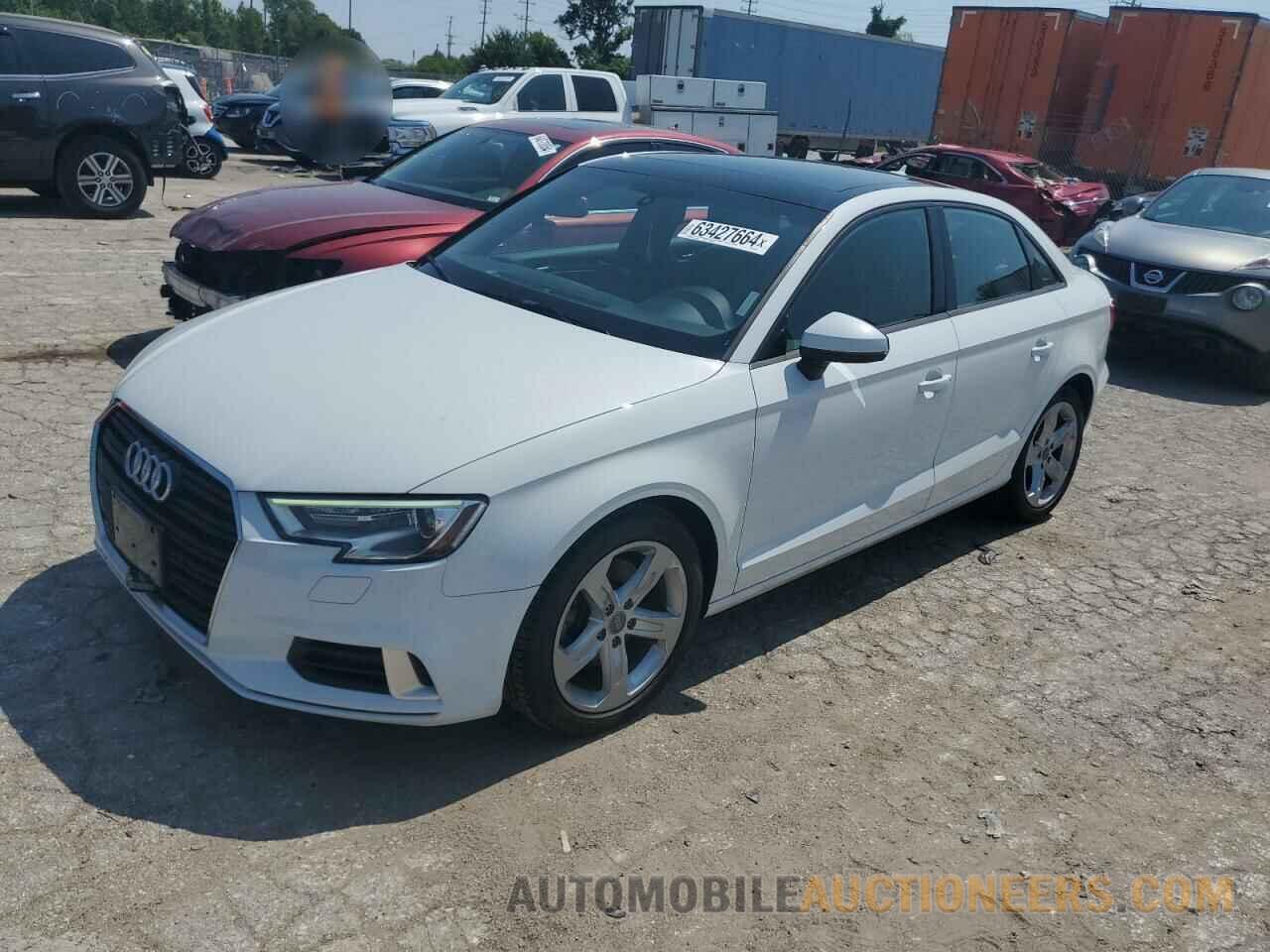 WAUAUHFF4J1019811 AUDI A3 2018