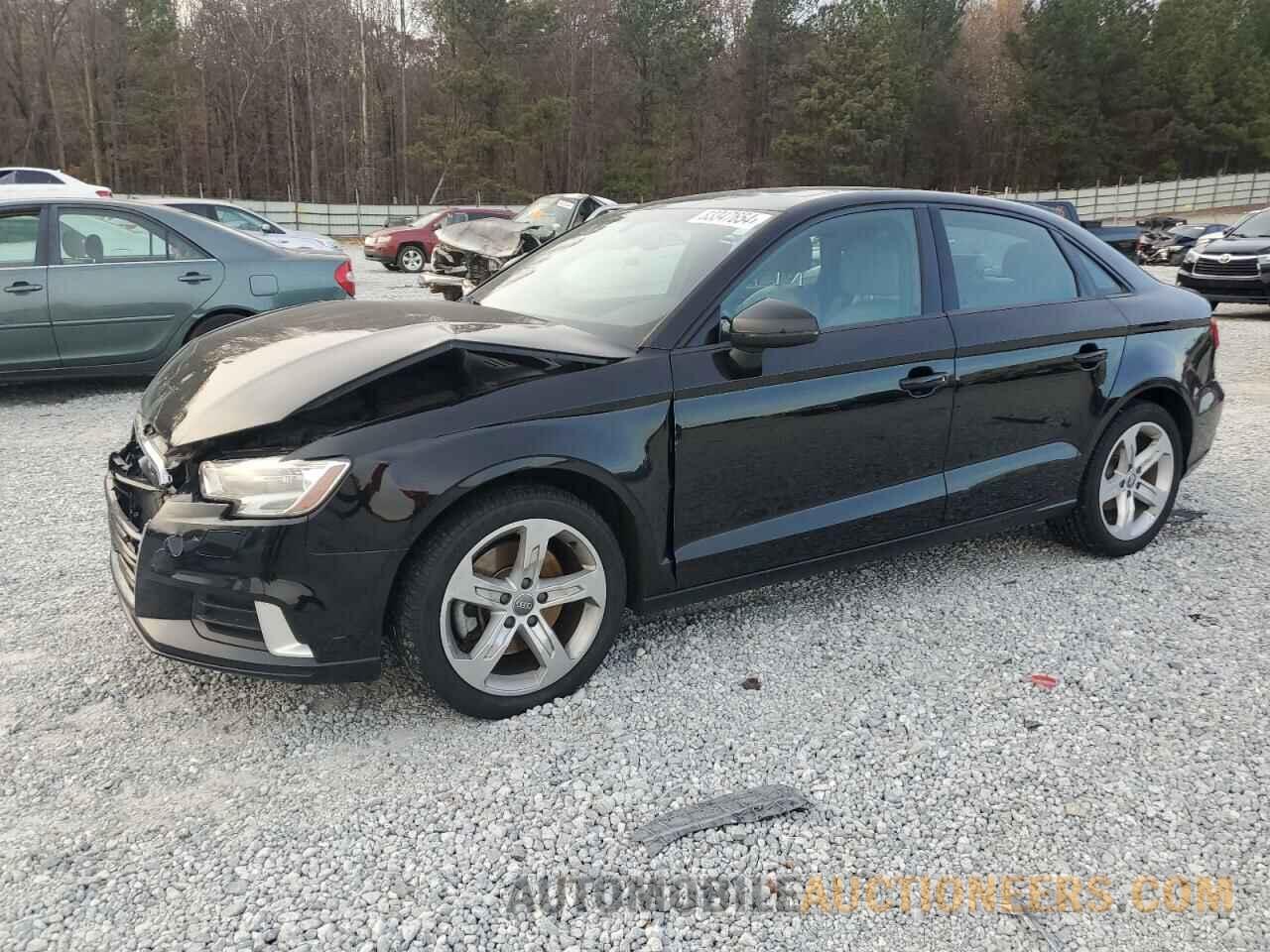 WAUAUHFF6J1054916 AUDI A3 2018