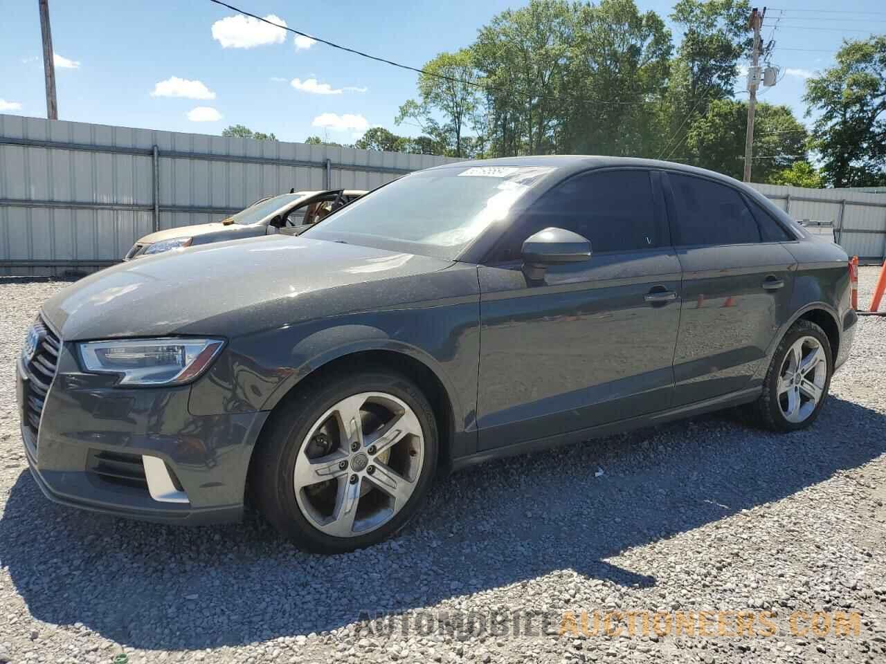 WAUAUHFF7H1078846 AUDI A3 2017