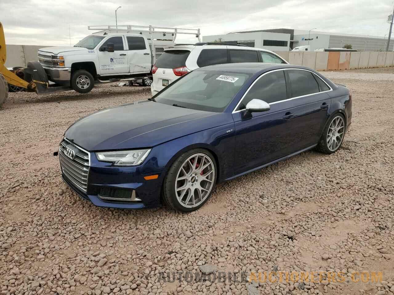 WAUB4AF47JA060590 AUDI S4-RS4 2018