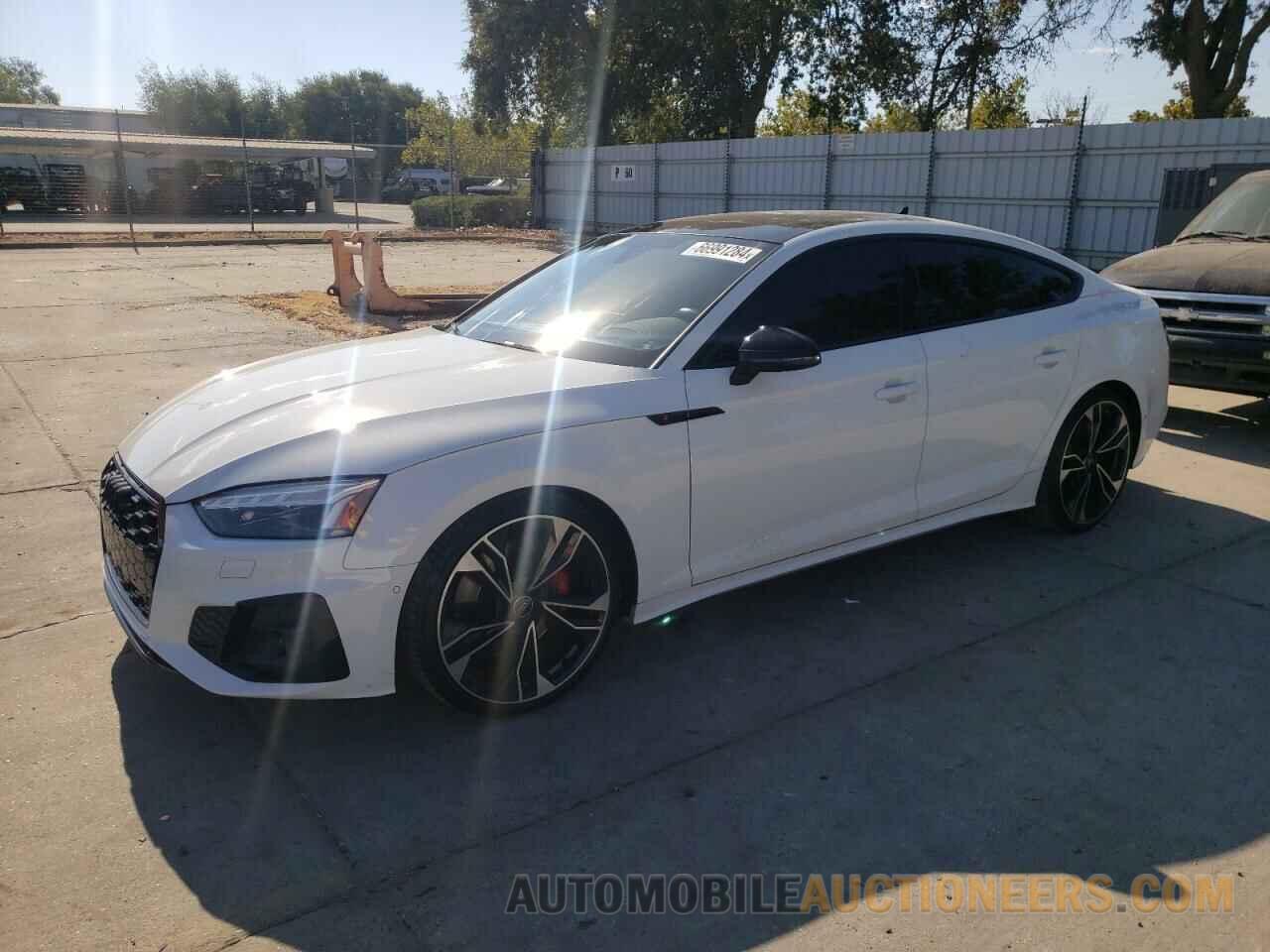 WAUB4CF57PA018076 AUDI S5-RS5 2023