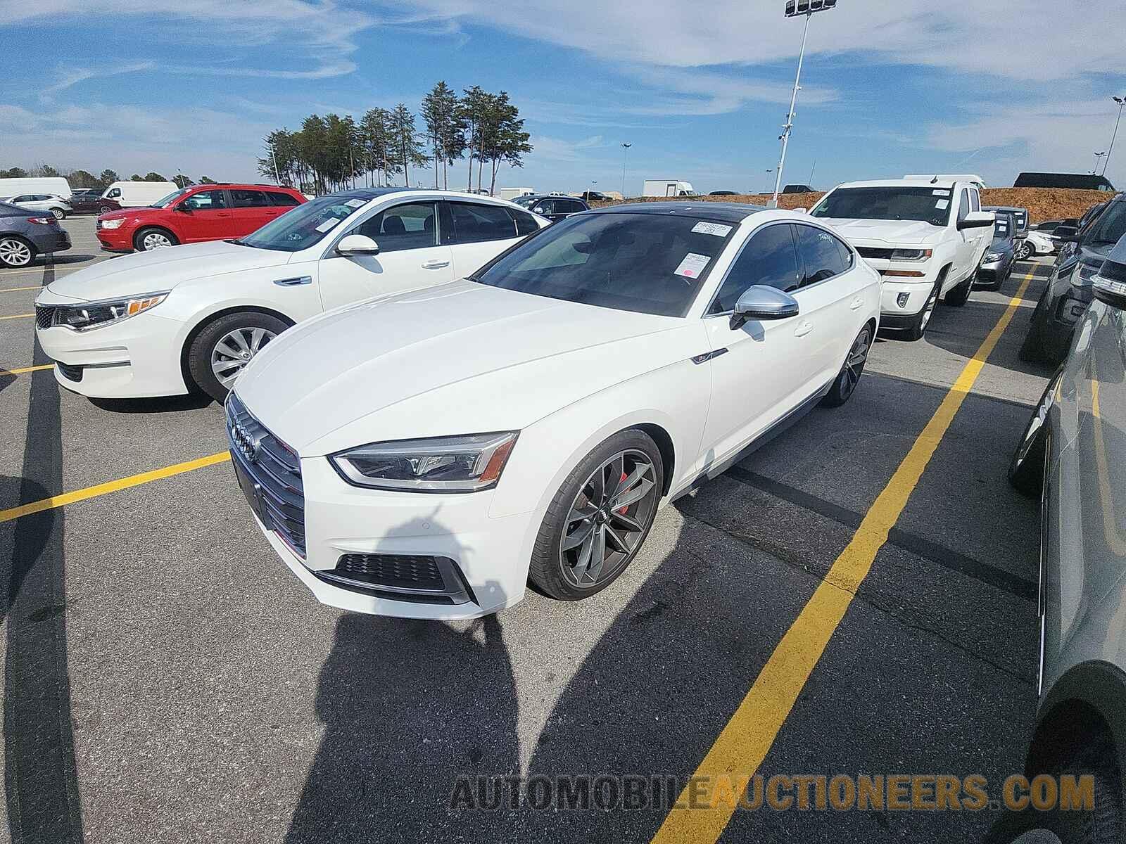 WAUB4CF58KA017785 Audi S5 Sportback 2019