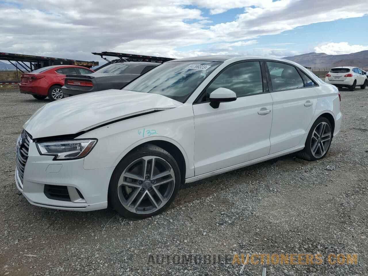 WAUB8GFFXH1064961 AUDI A3 2017