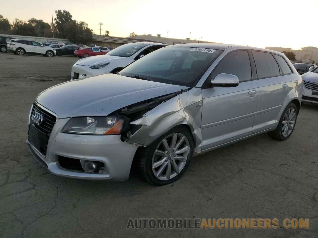 WAUBEAFM1BA035389 AUDI A3 2011