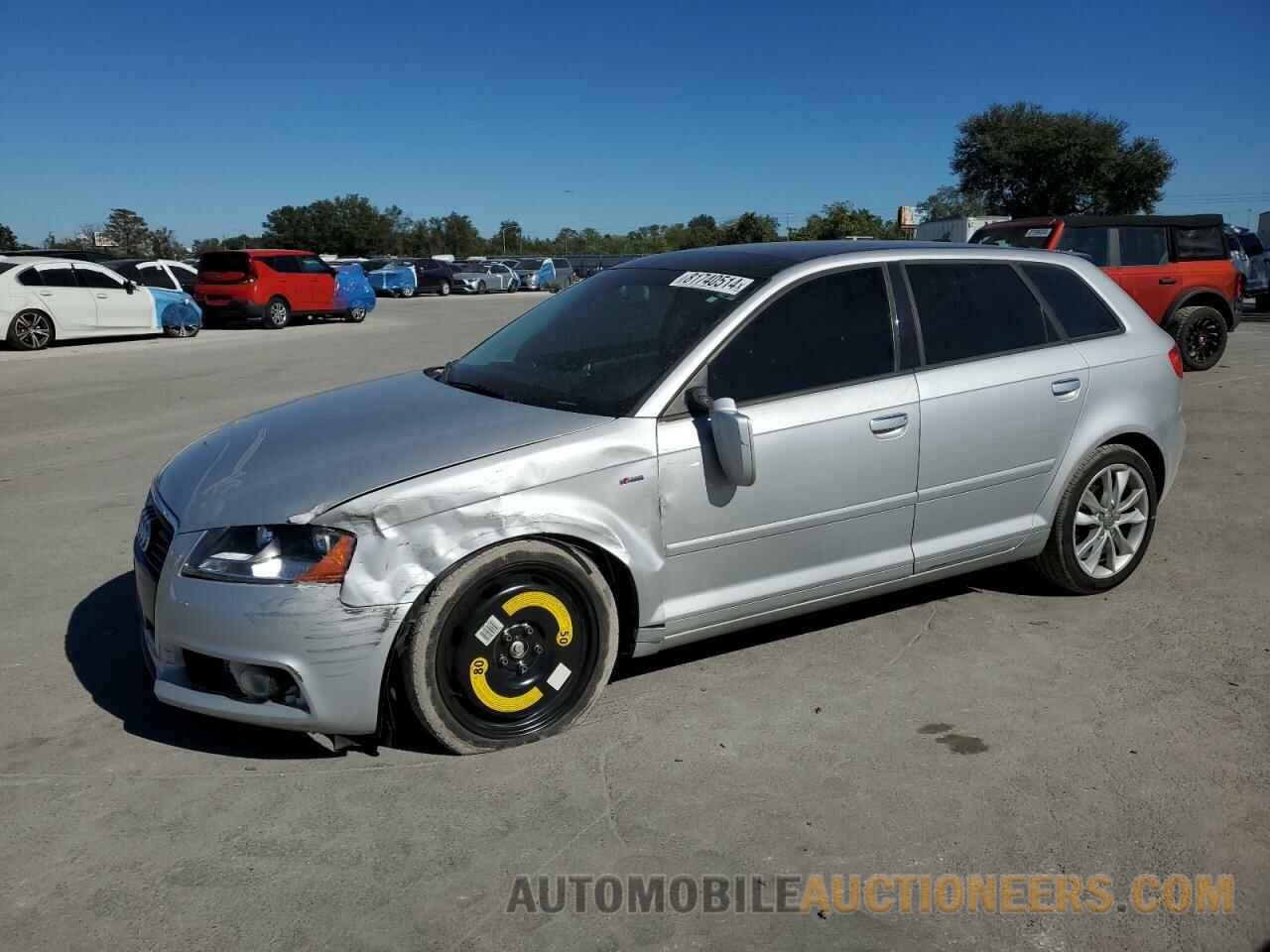 WAUBEAFM6DA023807 AUDI A3 2013