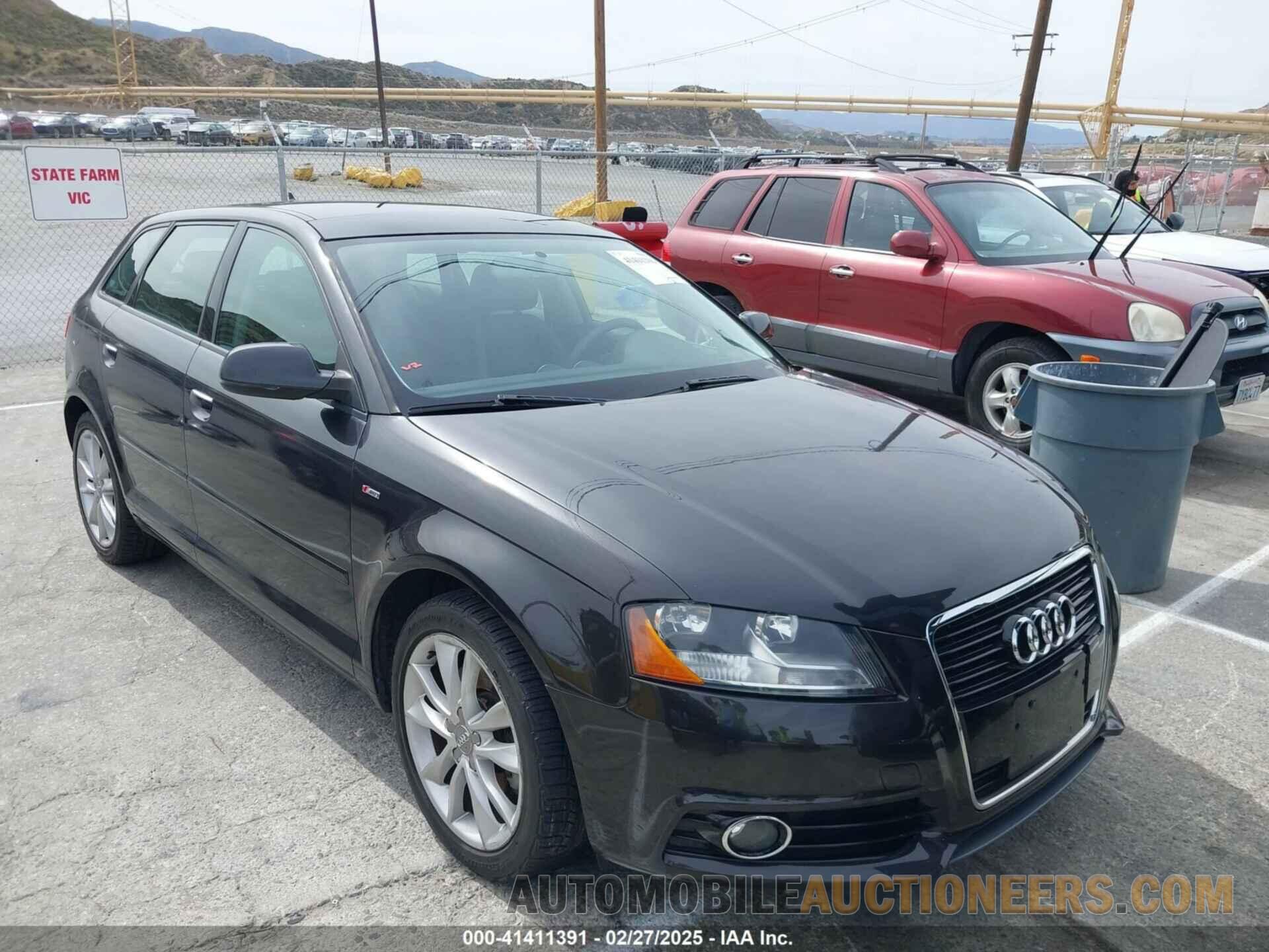 WAUBEAFM9DA020500 AUDI A3 2013