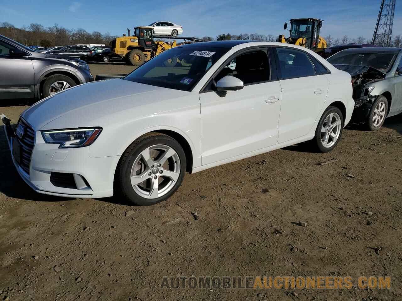 WAUBEGFF2K1017813 AUDI A3 2019