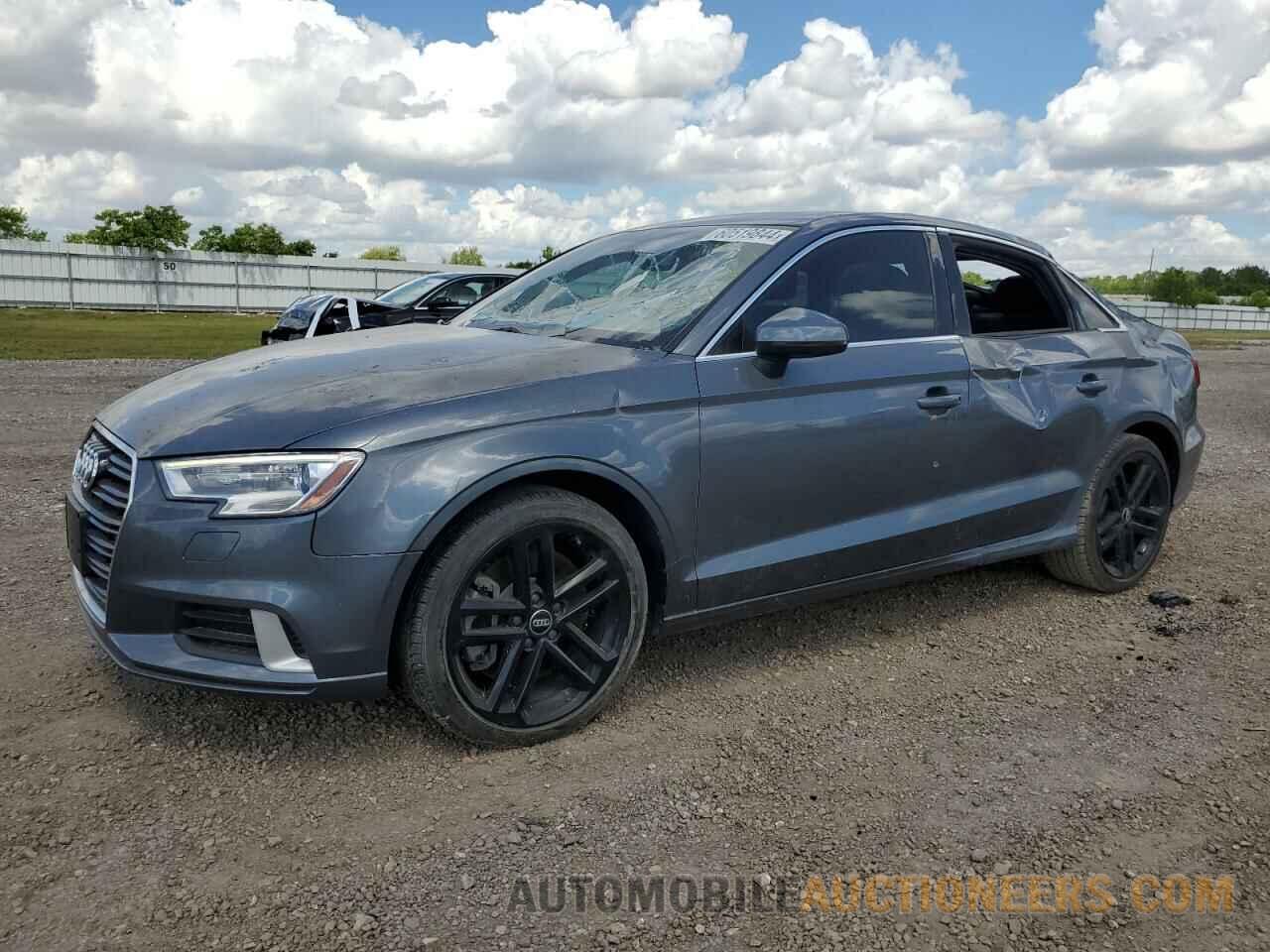 WAUBEGFF5KA103715 AUDI A3 2019