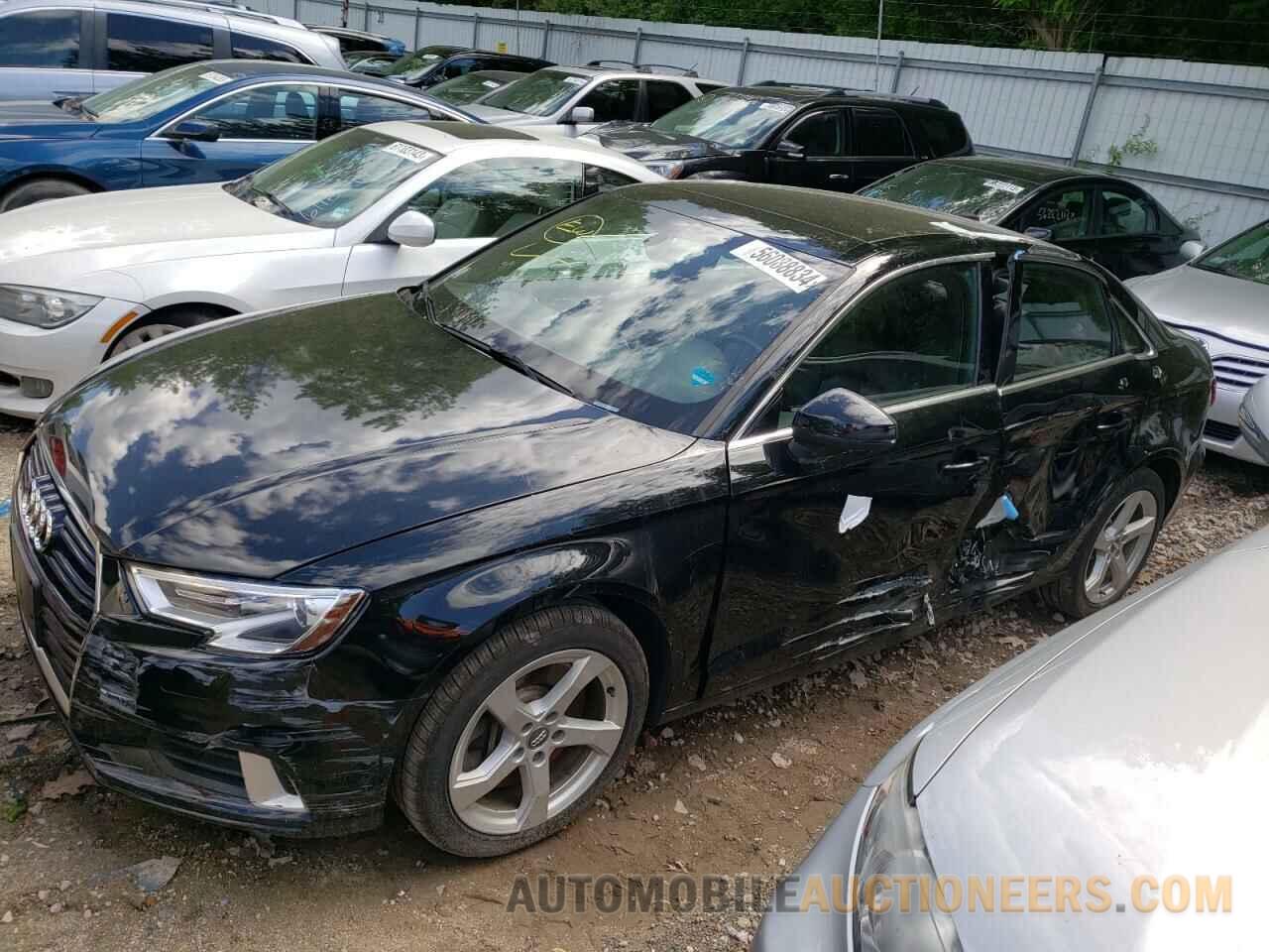 WAUBEGFF6KA078002 AUDI A3 2019