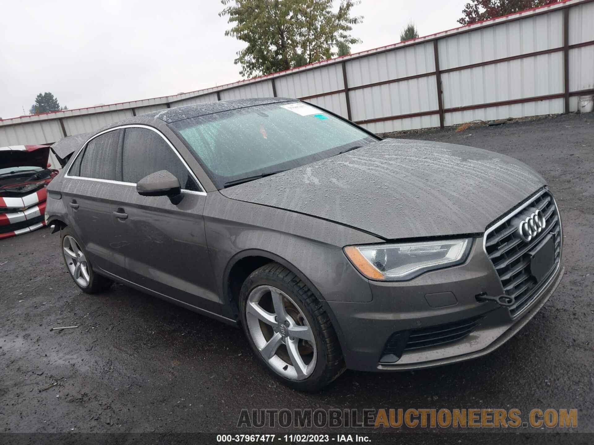 WAUBFGFF0F1063059 AUDI A3 2015