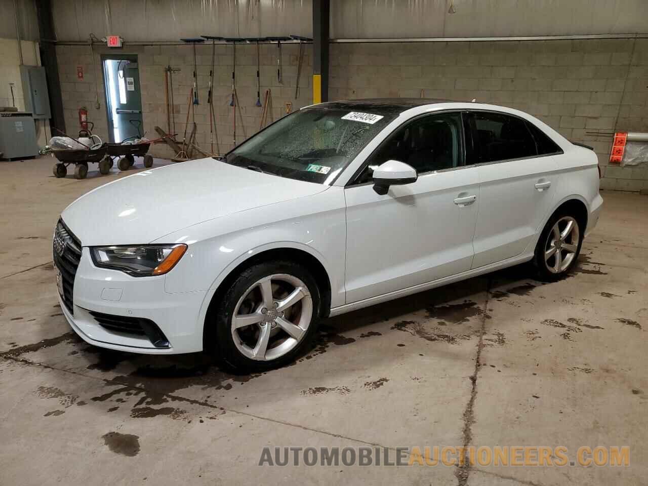 WAUBFGFF0F1072831 AUDI A3 2015