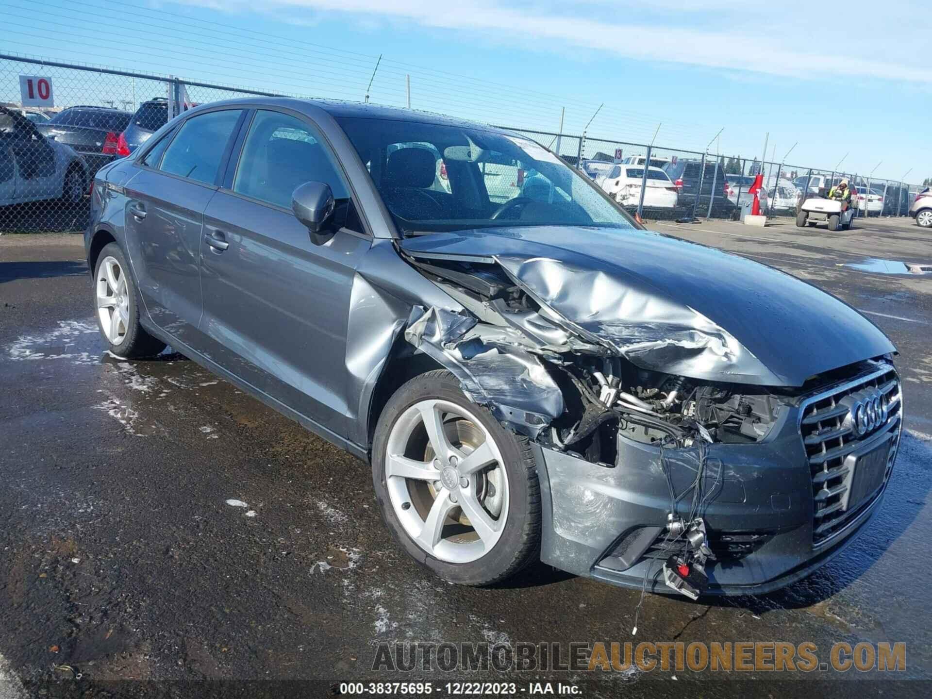 WAUBFGFF0F1107187 AUDI A3 2015