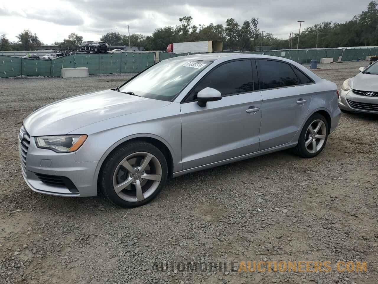 WAUBFGFF2F1104615 AUDI A3 2015