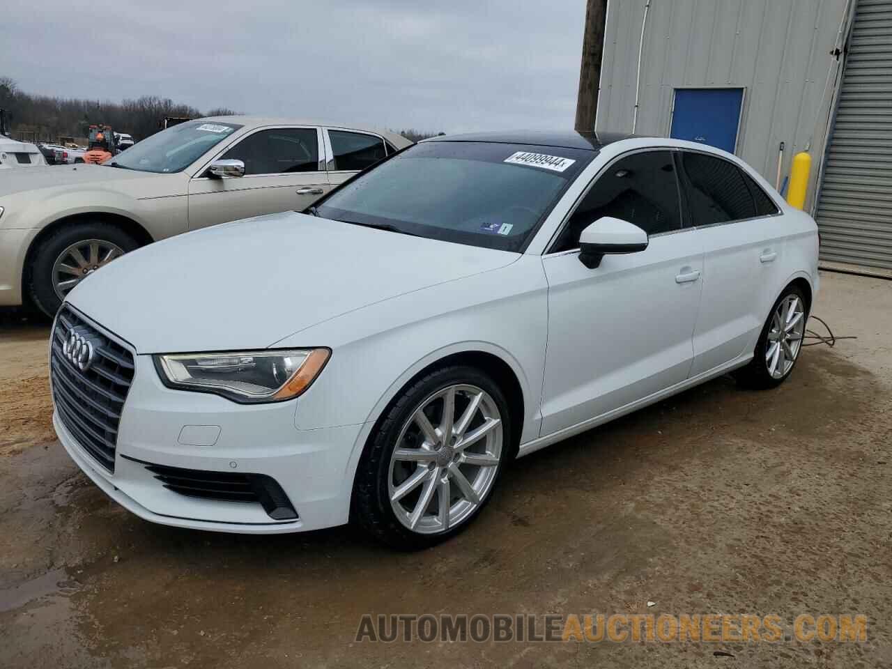 WAUBFGFF5F1100882 AUDI A3 2015