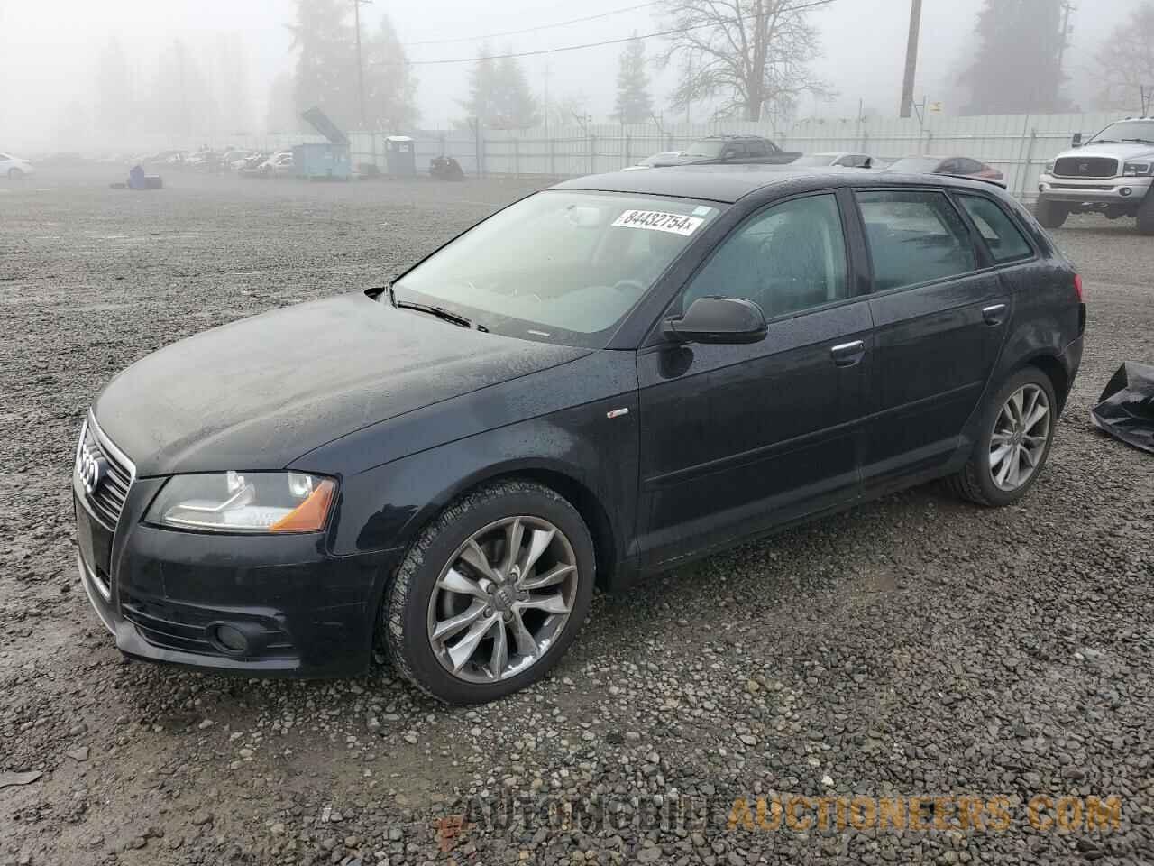 WAUBJAFM1BA101323 AUDI A3 2011