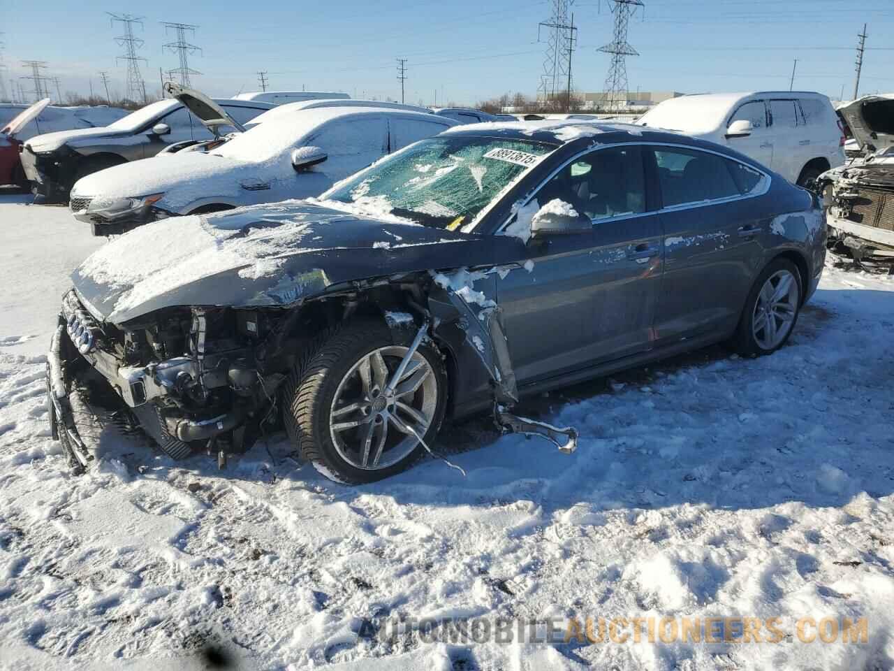 WAUBNCF52KA072276 AUDI A5 2019