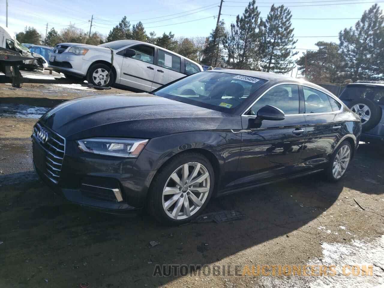 WAUBNCF53JA083060 AUDI A5 2018