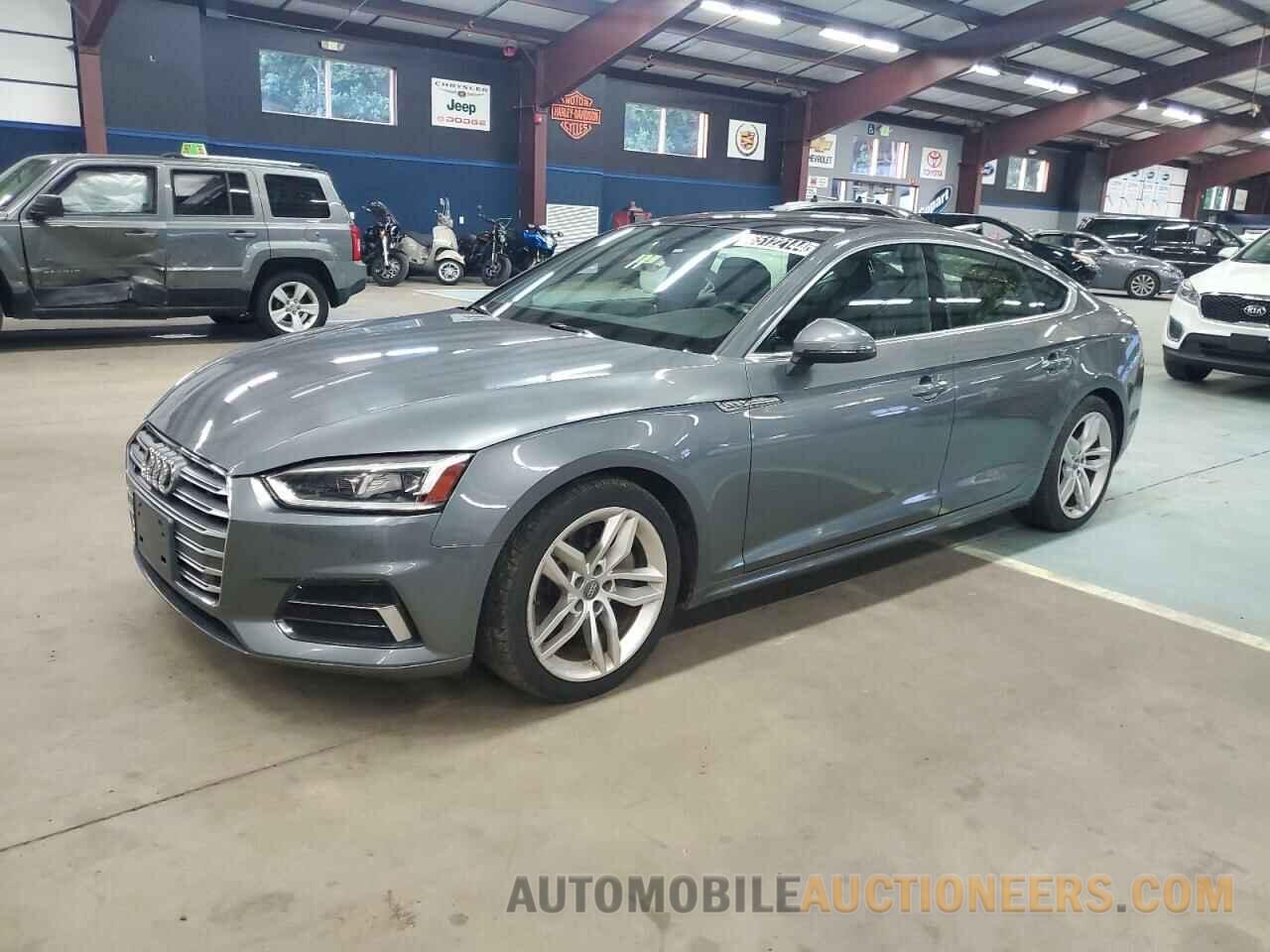 WAUBNCF53KA068740 AUDI A5 2019