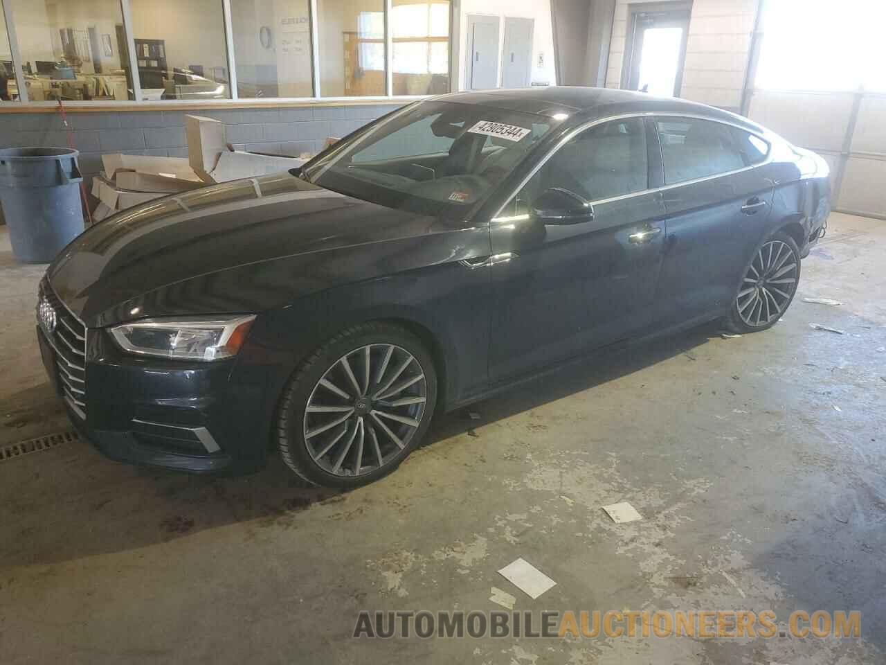 WAUBNCF54JA112002 AUDI A5 2018