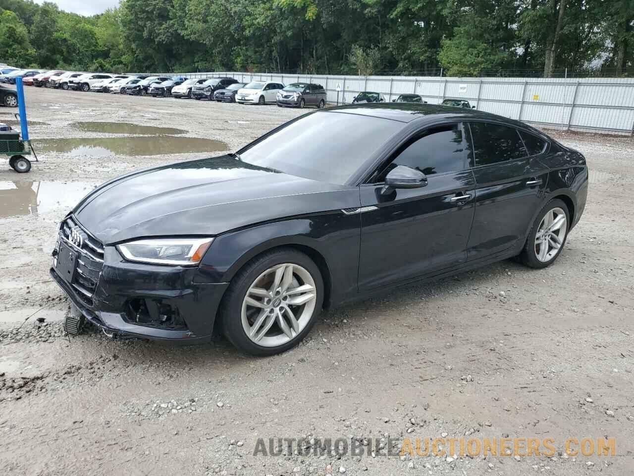 WAUBNCF54KA007638 AUDI A5 2019